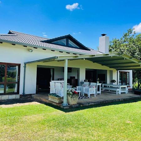 Porterfield Guest House, Champagne Valley Екстериор снимка