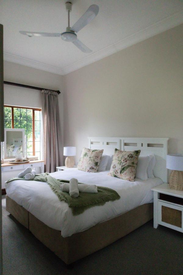 Porterfield Guest House, Champagne Valley Екстериор снимка
